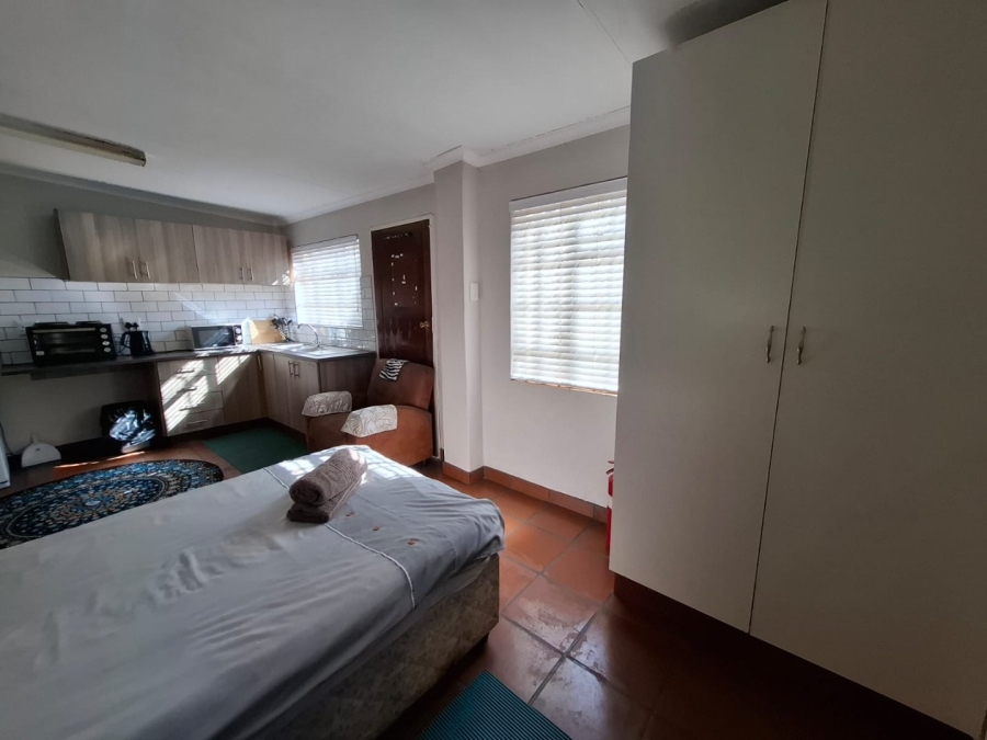 To Let 1 Bedroom Property for Rent in Riviera Gauteng