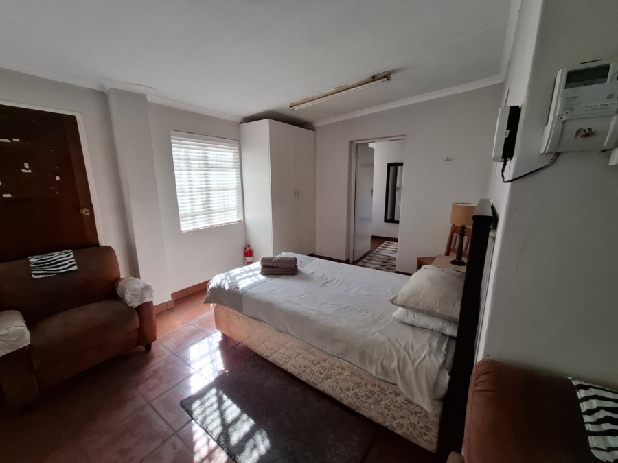 To Let 1 Bedroom Property for Rent in Riviera Gauteng