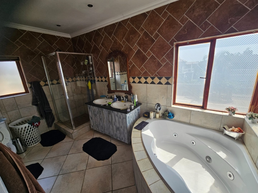 4 Bedroom Property for Sale in Montana Gauteng