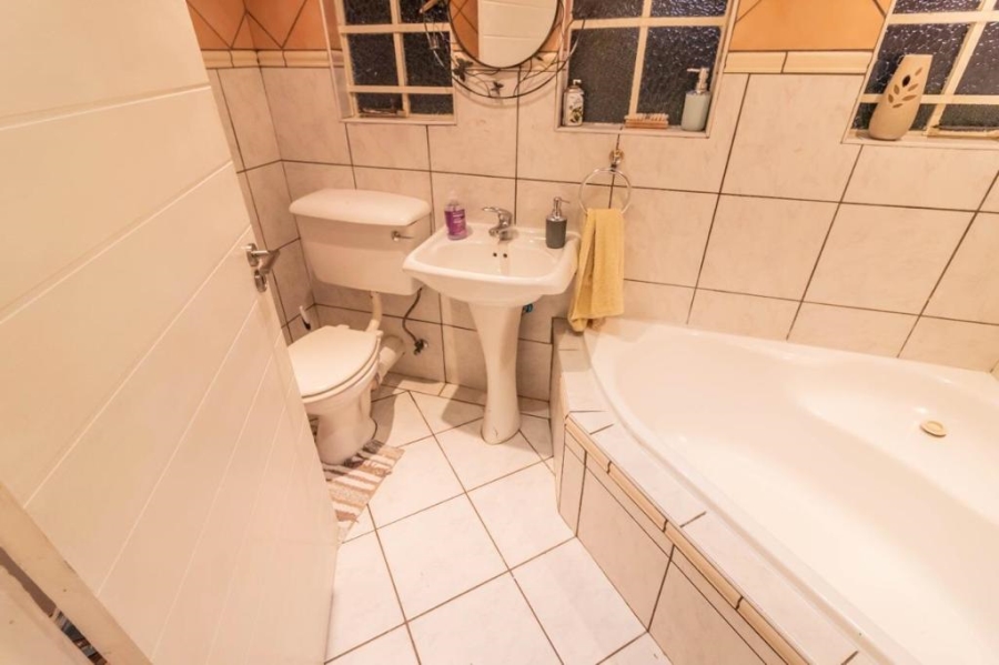 3 Bedroom Property for Sale in Terenure Gauteng