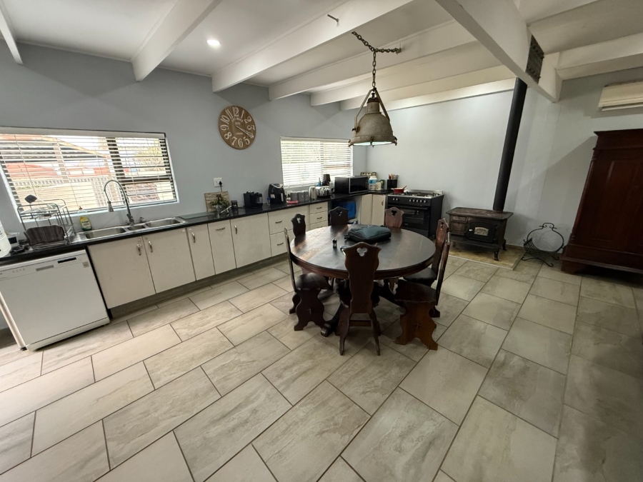 4 Bedroom Property for Sale in Doringkloof Gauteng