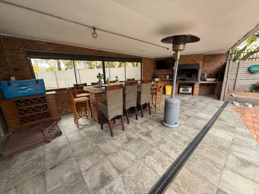 4 Bedroom Property for Sale in Doringkloof Gauteng
