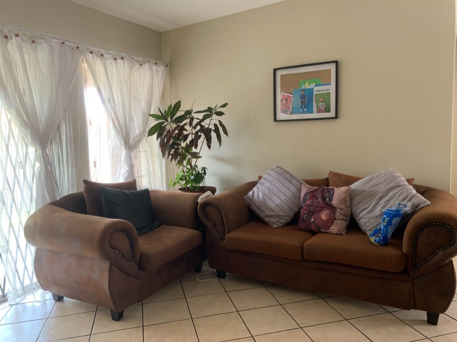 To Let 2 Bedroom Property for Rent in Halfway Gardens Gauteng