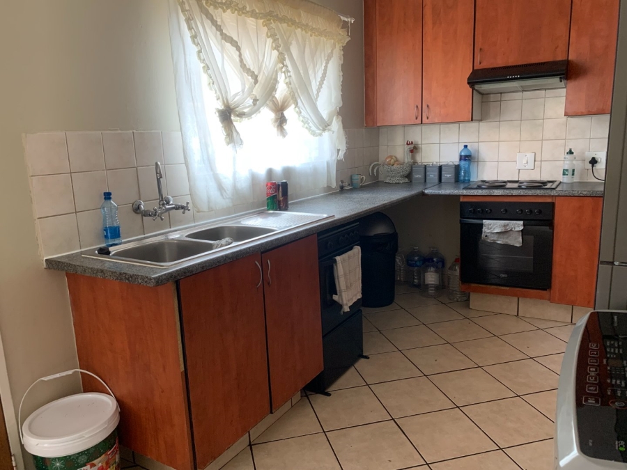 To Let 2 Bedroom Property for Rent in Halfway Gardens Gauteng