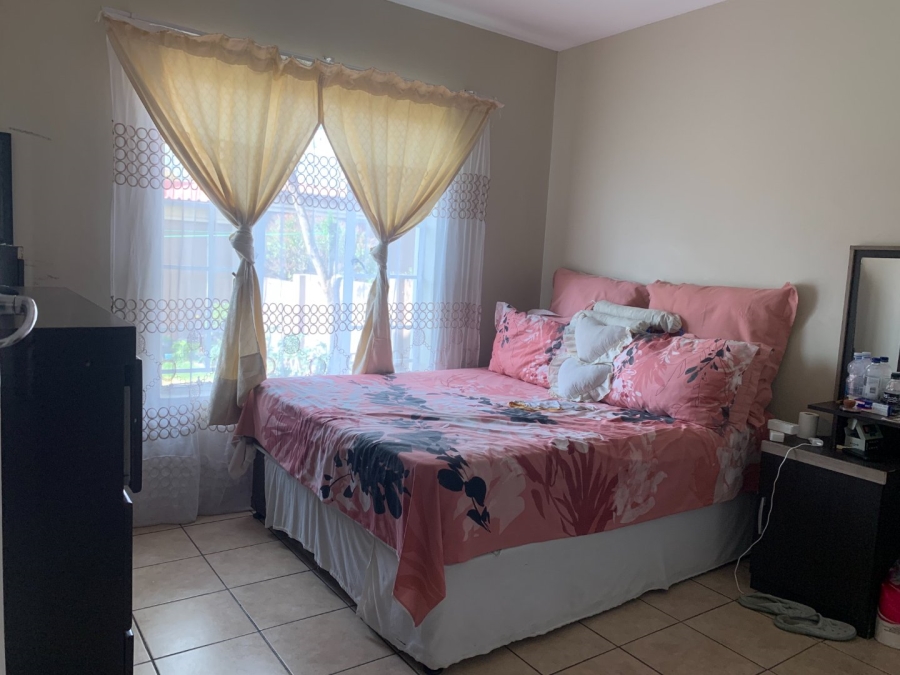 To Let 2 Bedroom Property for Rent in Halfway Gardens Gauteng