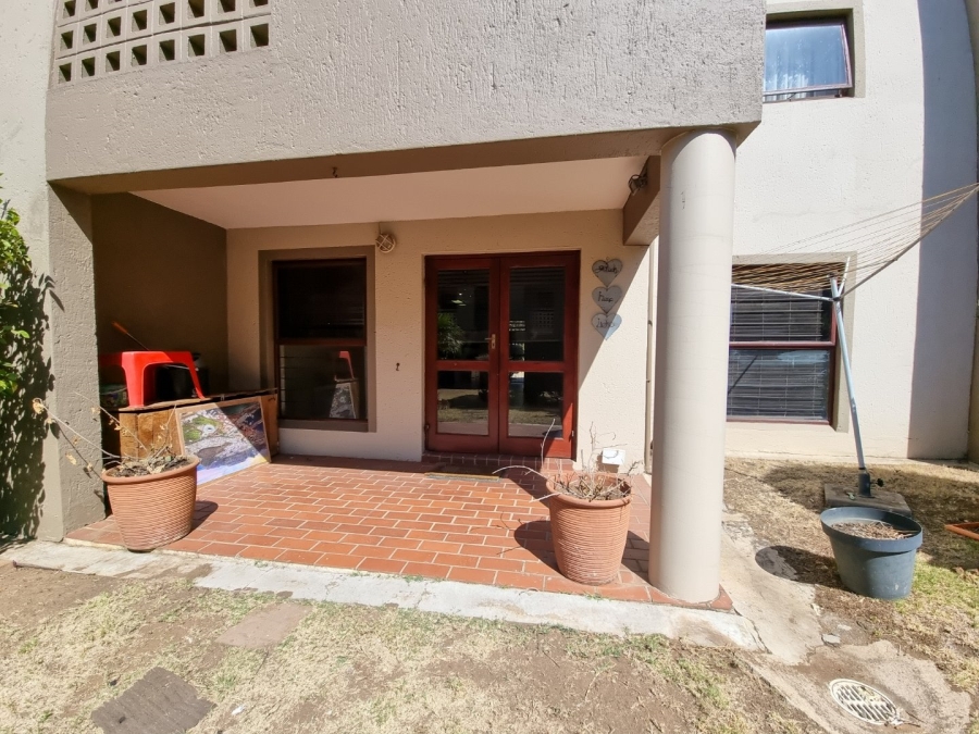 To Let 2 Bedroom Property for Rent in New Market Park Gauteng