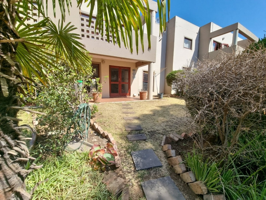 To Let 2 Bedroom Property for Rent in New Market Park Gauteng