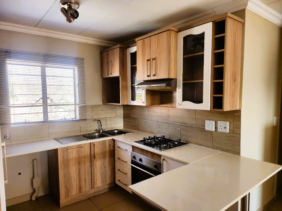To Let 3 Bedroom Property for Rent in Andeon Gauteng