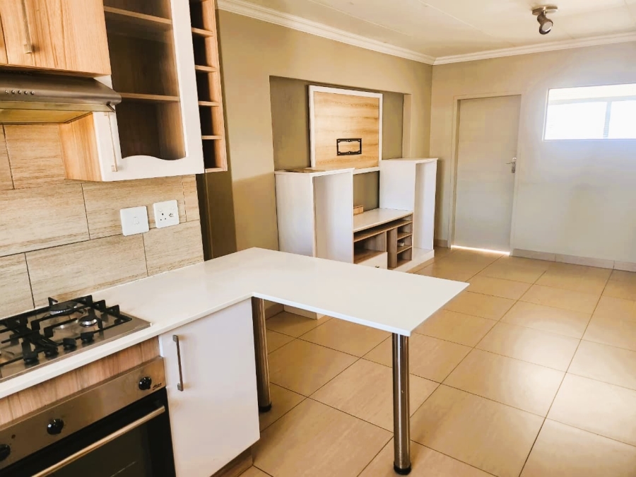 To Let 3 Bedroom Property for Rent in Andeon Gauteng