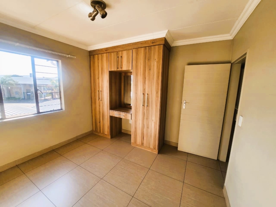 To Let 3 Bedroom Property for Rent in Andeon Gauteng