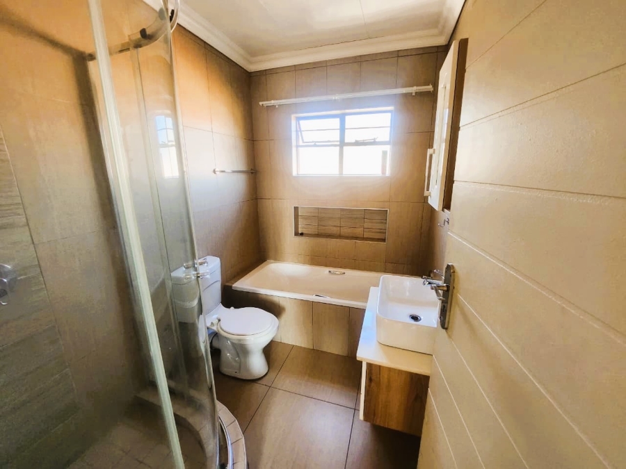 To Let 3 Bedroom Property for Rent in Andeon Gauteng