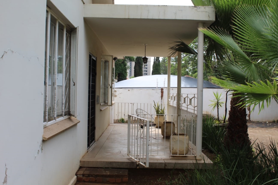 5 Bedroom Property for Sale in Hatfield Gauteng