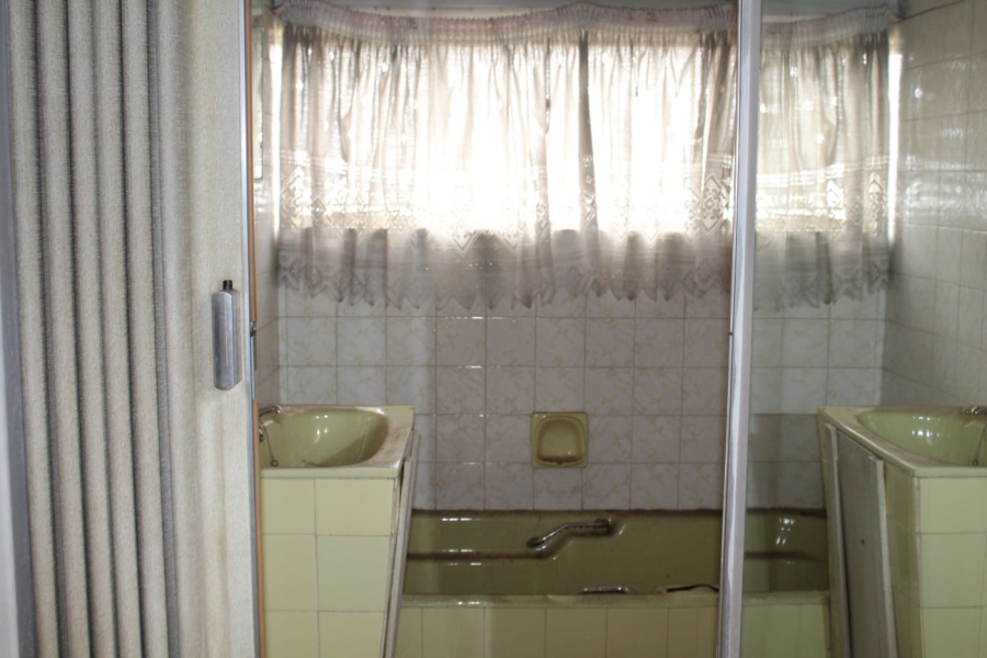 5 Bedroom Property for Sale in Hatfield Gauteng