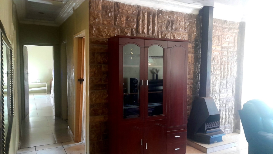 3 Bedroom Property for Sale in Elandspoort Gauteng
