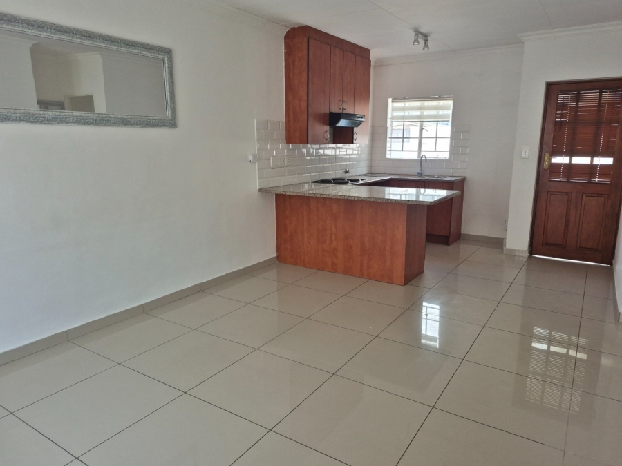 2 Bedroom Property for Sale in Kosmosdal Gauteng