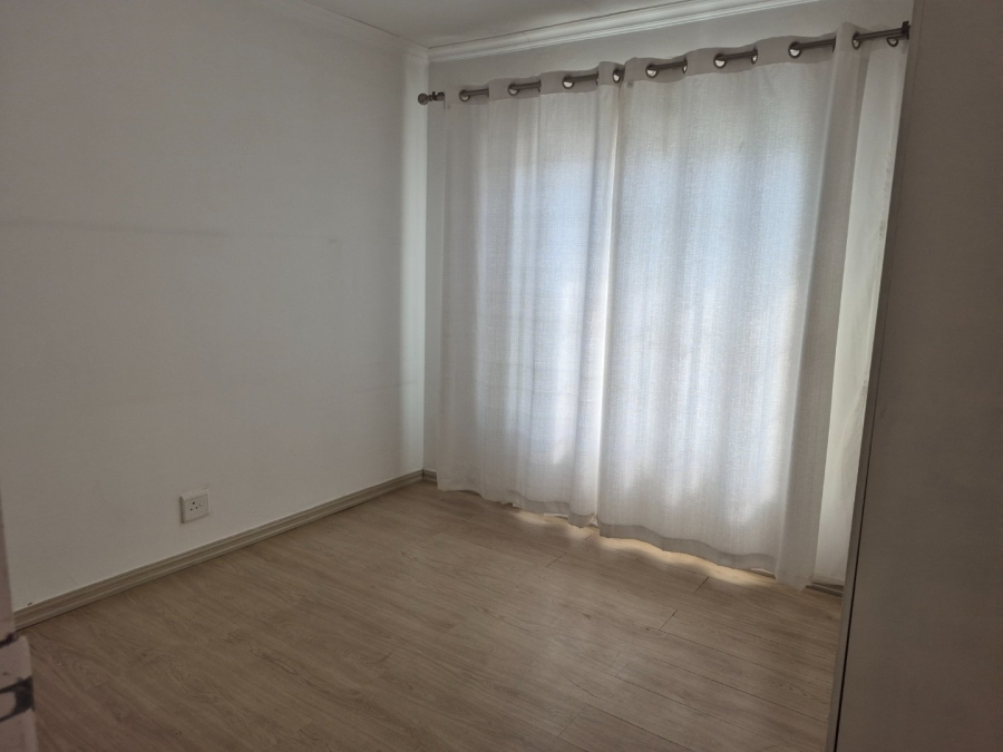 2 Bedroom Property for Sale in Kosmosdal Gauteng