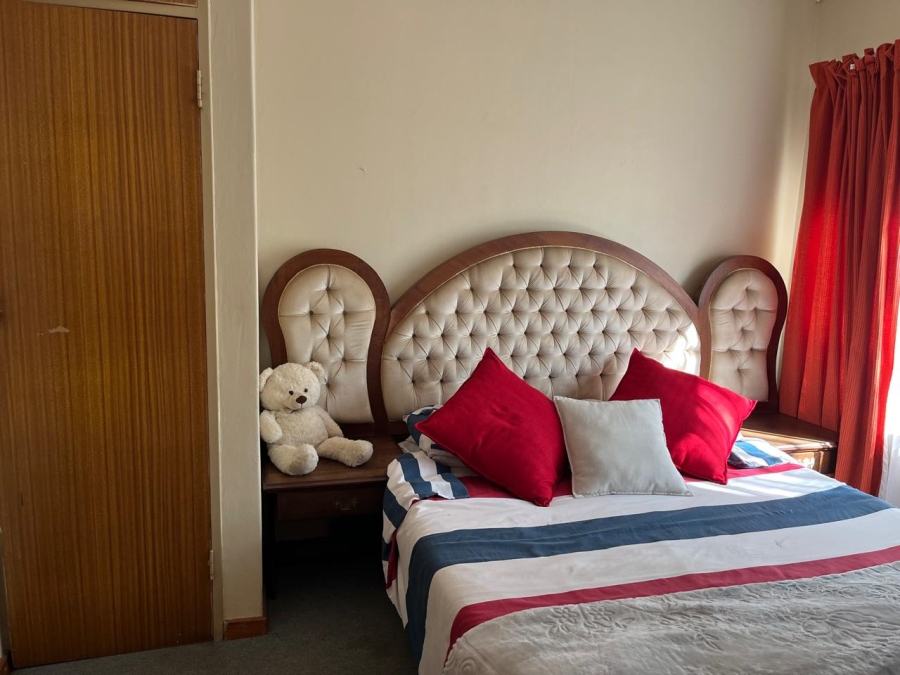 To Let 4 Bedroom Property for Rent in Theresa Park Gauteng