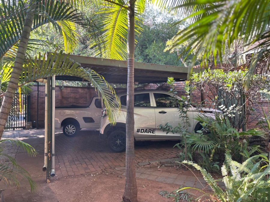 To Let 4 Bedroom Property for Rent in Theresa Park Gauteng