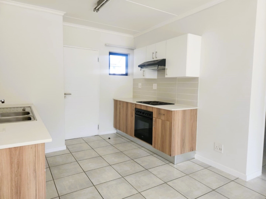 To Let 2 Bedroom Property for Rent in Witfield Gauteng