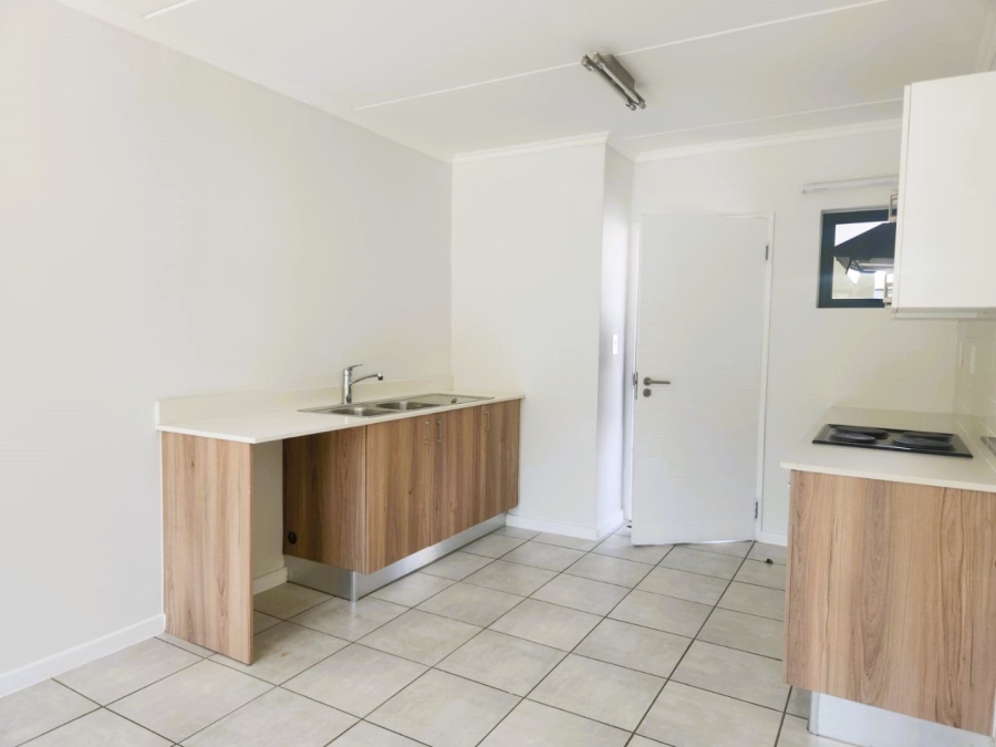 To Let 2 Bedroom Property for Rent in Witfield Gauteng
