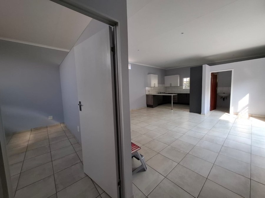To Let 1 Bedroom Property for Rent in Riviera Gauteng