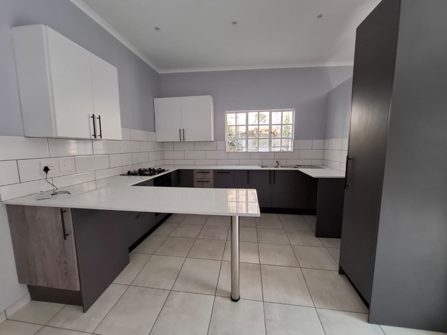 To Let 1 Bedroom Property for Rent in Riviera Gauteng
