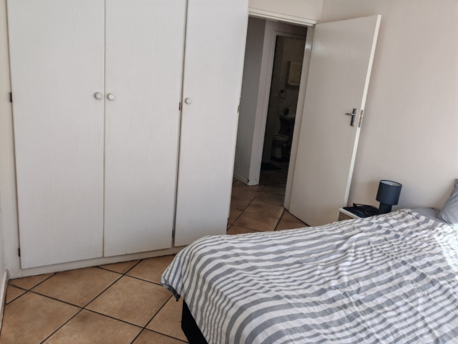 2 Bedroom Property for Sale in Rooihuiskraal North Gauteng