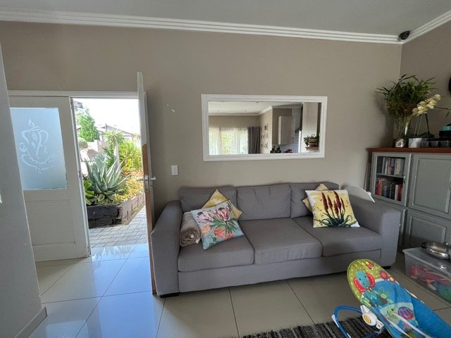 3 Bedroom Property for Sale in Barbeque Downs Gauteng