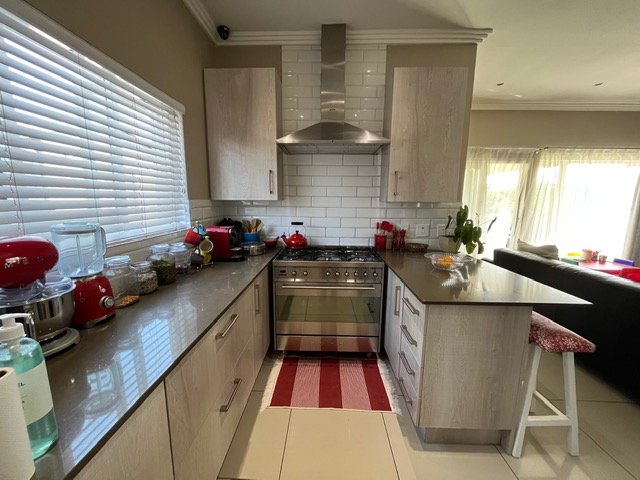 3 Bedroom Property for Sale in Barbeque Downs Gauteng