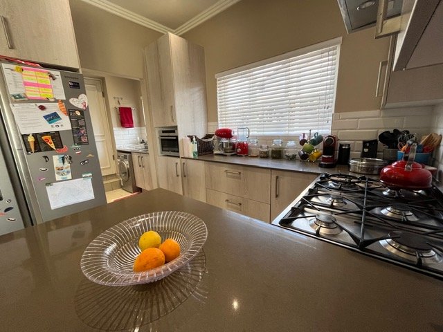 3 Bedroom Property for Sale in Barbeque Downs Gauteng