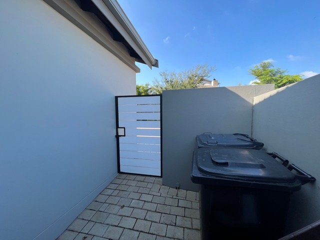 3 Bedroom Property for Sale in Barbeque Downs Gauteng