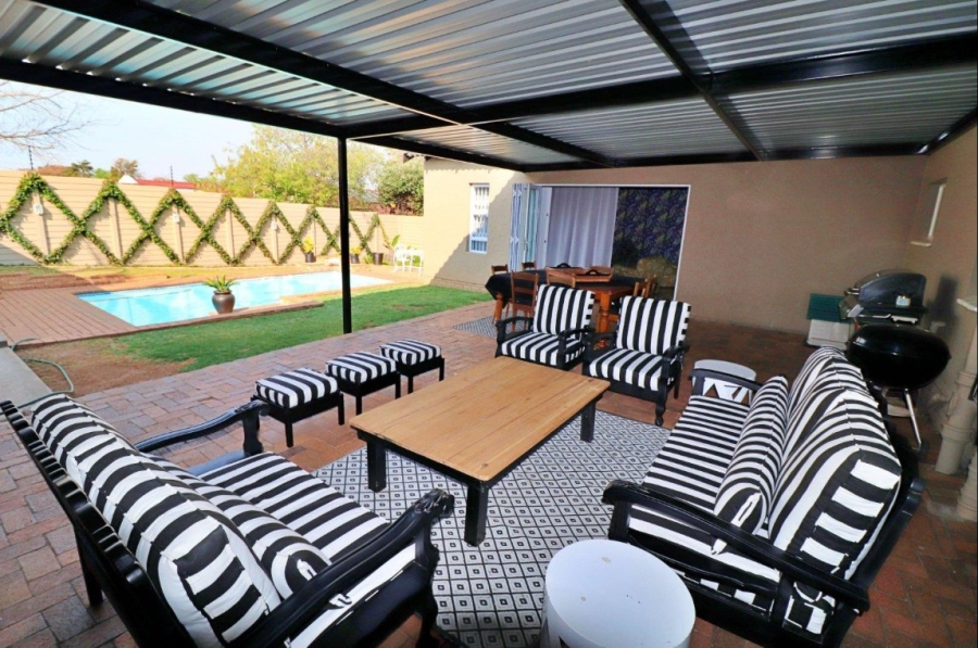 3 Bedroom Property for Sale in Dawnview Gauteng