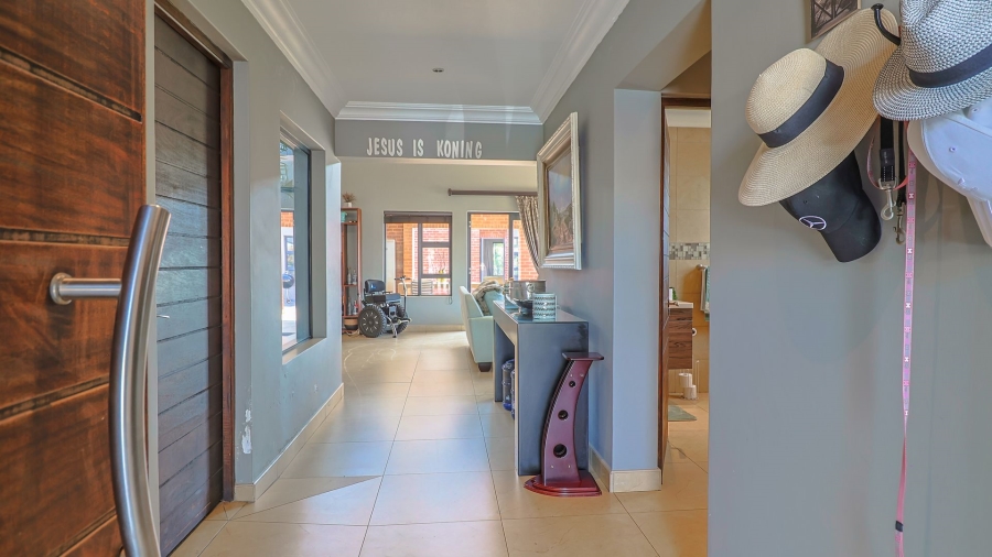 4 Bedroom Property for Sale in Candlewoods Country Estate Gauteng