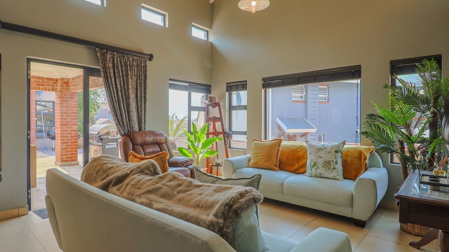 4 Bedroom Property for Sale in Candlewoods Country Estate Gauteng