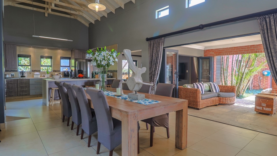 4 Bedroom Property for Sale in Candlewoods Country Estate Gauteng