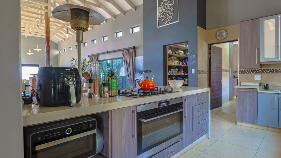 4 Bedroom Property for Sale in Candlewoods Country Estate Gauteng