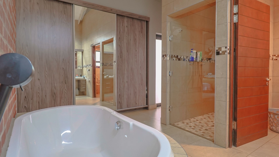 4 Bedroom Property for Sale in Candlewoods Country Estate Gauteng