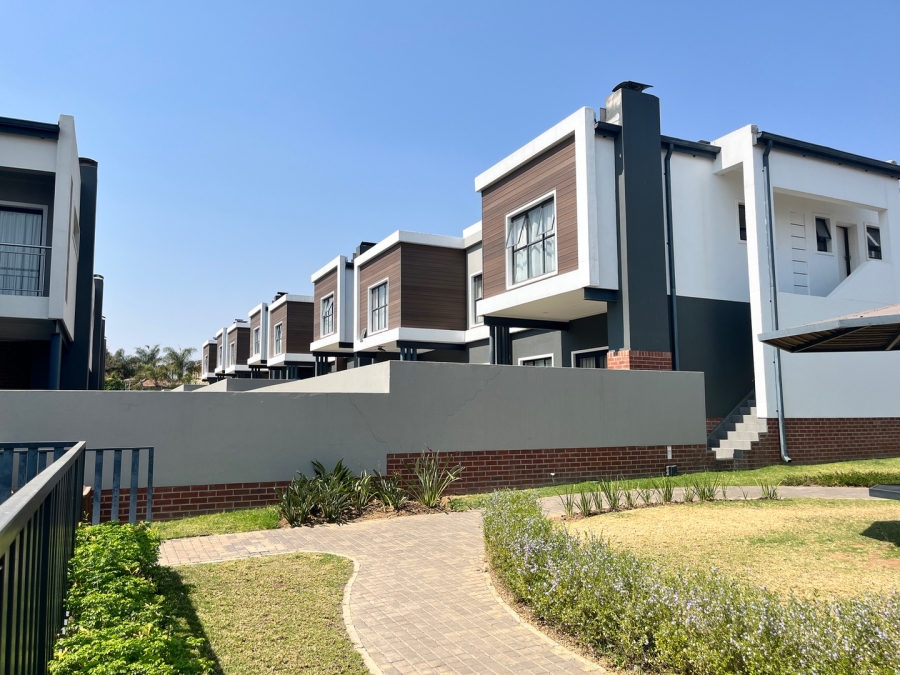 3 Bedroom Property for Sale in Sunninghill Gauteng