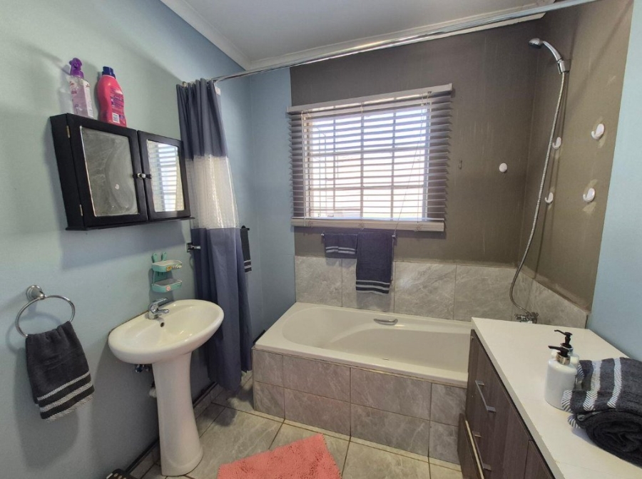 3 Bedroom Property for Sale in Primrose Gauteng