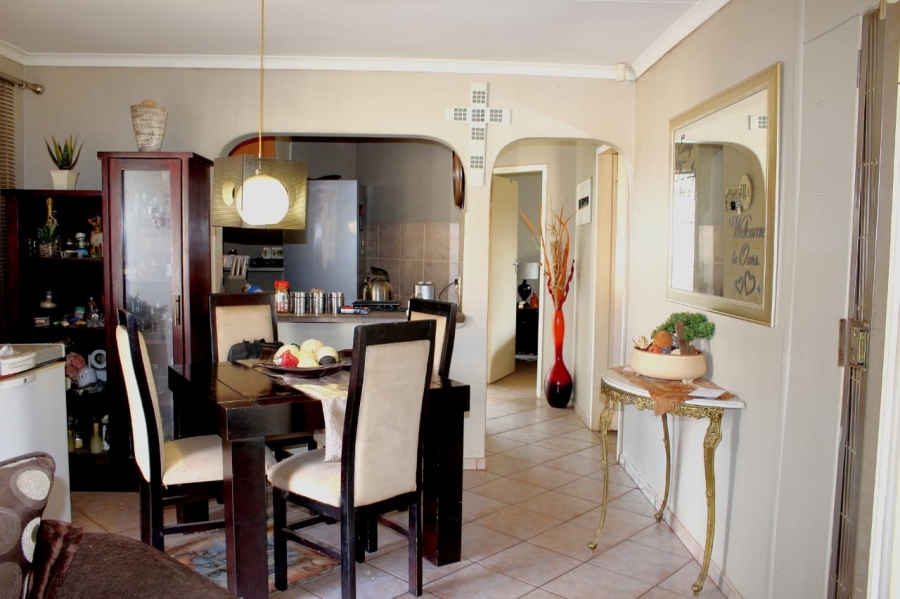 2 Bedroom Property for Sale in Doornpoort Gauteng