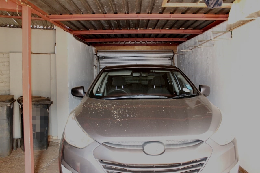 2 Bedroom Property for Sale in Doornpoort Gauteng