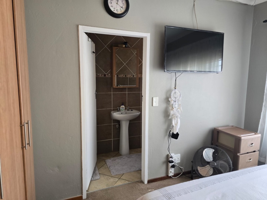 To Let 2 Bedroom Property for Rent in Rynfield Gauteng