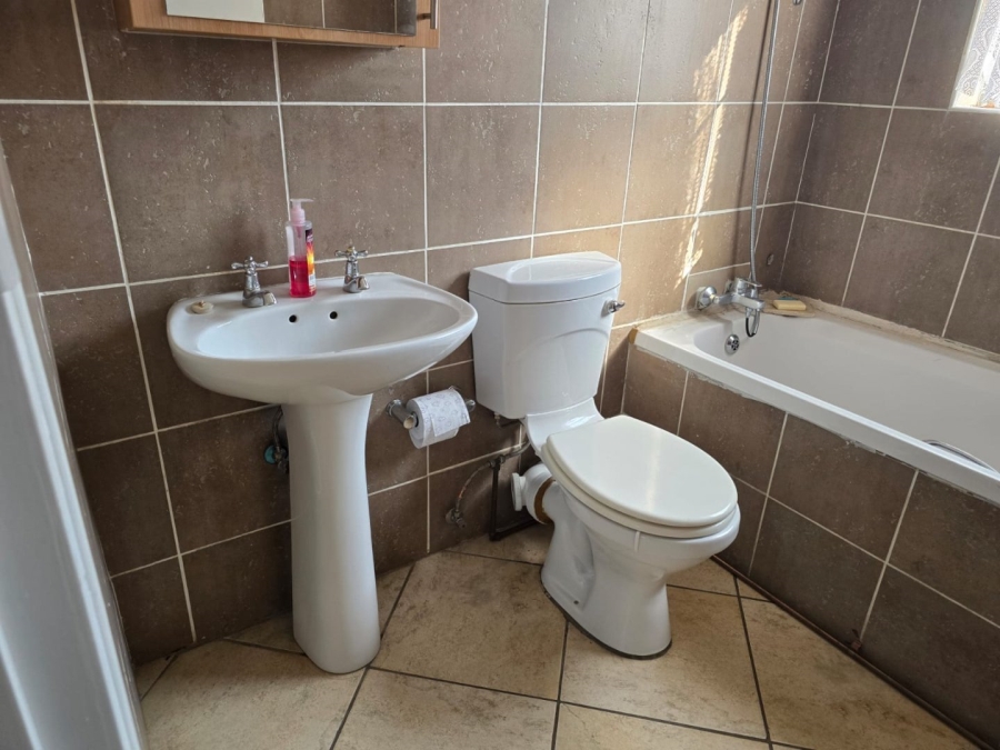 To Let 2 Bedroom Property for Rent in Rynfield Gauteng