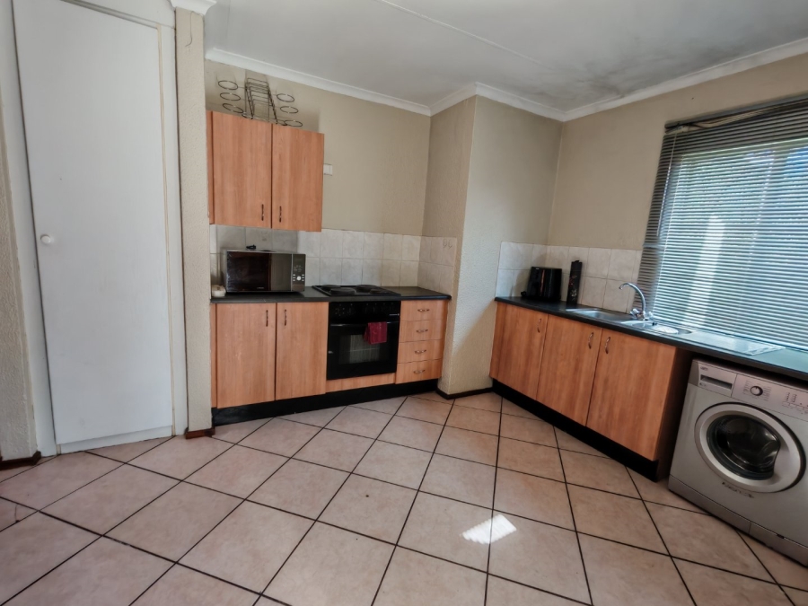 2 Bedroom Property for Sale in Willowbrook Gauteng