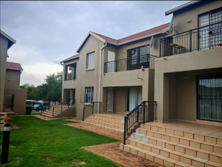 2 Bedroom Property for Sale in Willowbrook Gauteng