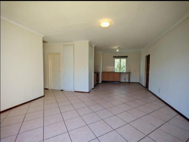 2 Bedroom Property for Sale in Willowbrook Gauteng