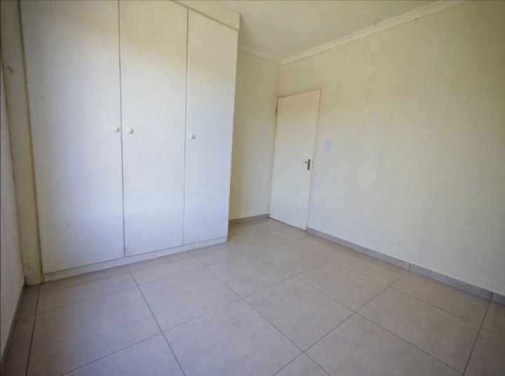 2 Bedroom Property for Sale in Willowbrook Gauteng