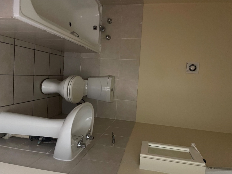 To Let 2 Bedroom Property for Rent in Comet Gauteng