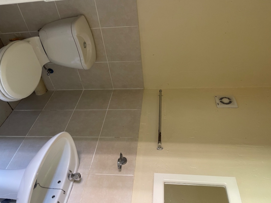 To Let 2 Bedroom Property for Rent in Comet Gauteng