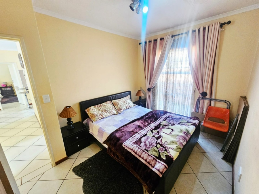 3 Bedroom Property for Sale in Monavoni Gauteng